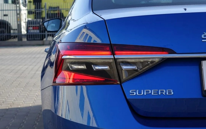 Skoda Superb cena 125000 przebieg: 93000, rok produkcji 2022 z Nowy Staw małe 781